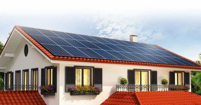 the benefits of using solar power in homes and businesses